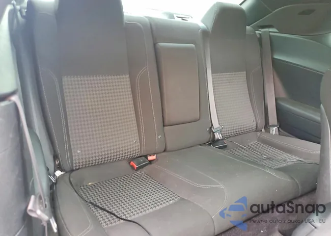 2C3CDZBT4GH113988: 73589365