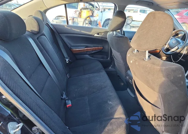 1HGCP2F72CA041903: 98720515