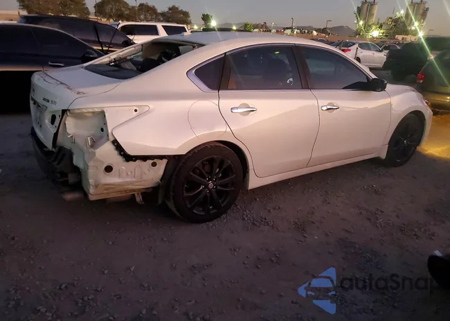 1N4AL3AP1JC275018: 73111865