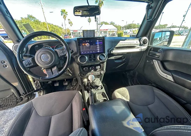 1C4BJWFG9GL235583: 74084565