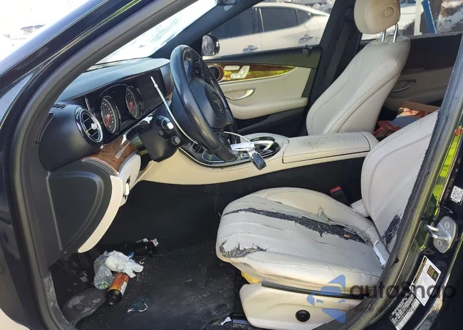 WDDZF4KB8HA128011: 72448605