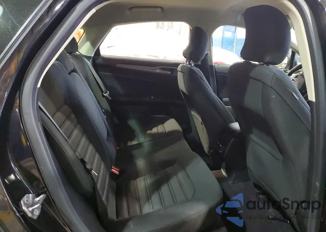 3FA6P0LU9KR168457: 74433175