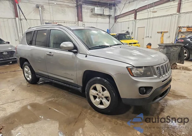 1C4NJCEA2GD784352: 96883505