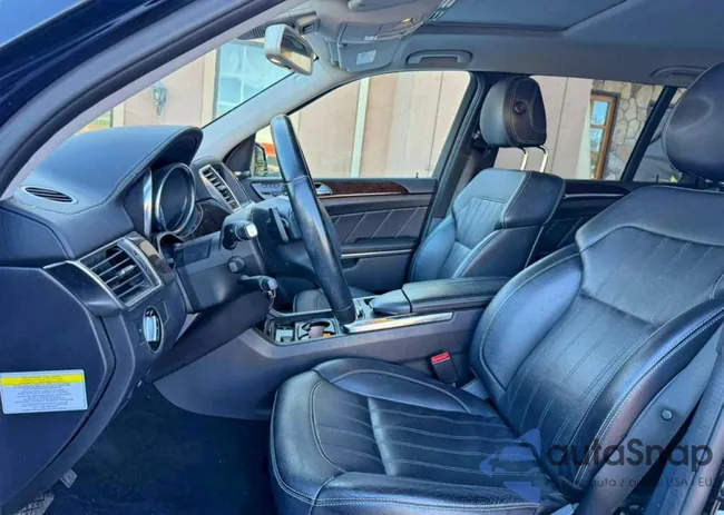 4JGDF7CE1EA286521: 73843845