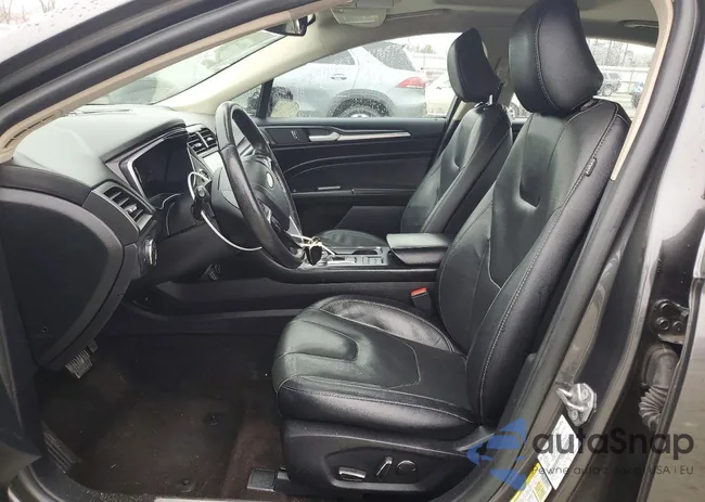 3FA6P0RU5LR182283: 72443075