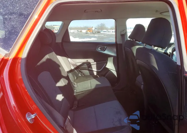 KNDJ23AU5M7125381: 74710375