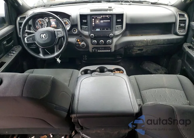 3C6UR5HJ1PG647053: 74212715