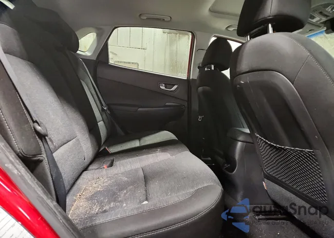 KM8K33AG4PU190624: 99043415