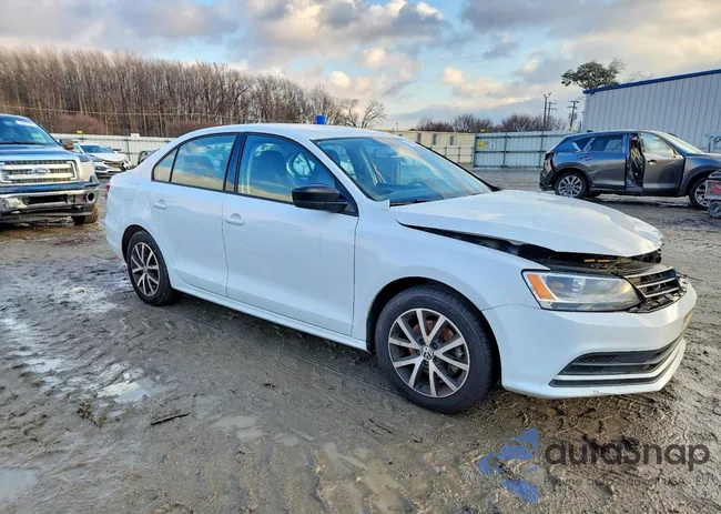 3VWD67AJ3GM260493: 74930845