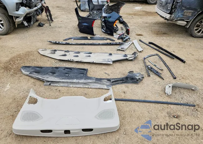 2C4RC3BGXNR100887: 72380335