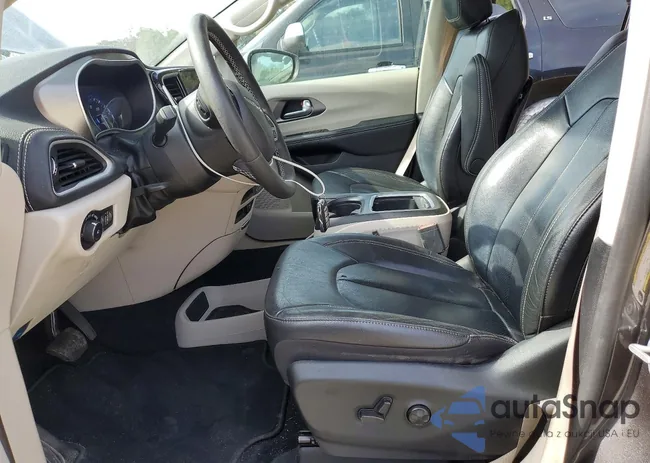 2C4RC1BG2NR155936: 72142905