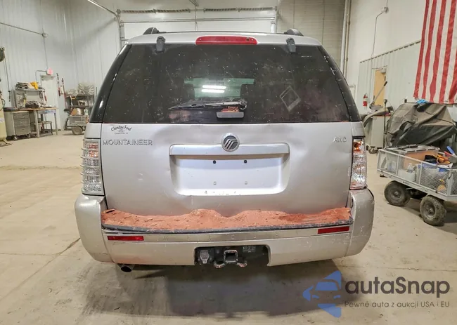 4M2EU47E78UJ02428: 73894705