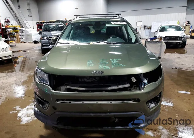 3C4NJDBB2KT646686: 97573275