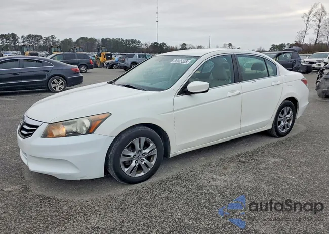 1HGCP2F64BA155701: 98165525