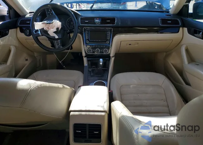 1VWCS7A33EC017452: 99135575