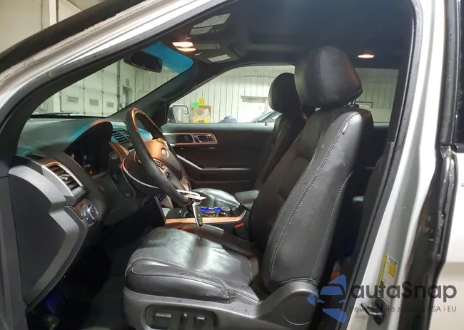 1FM5K8F89FGA09657: 98764435