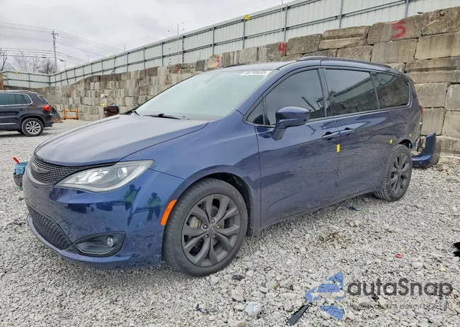 2C4RC1BG6JR229143: 98796695