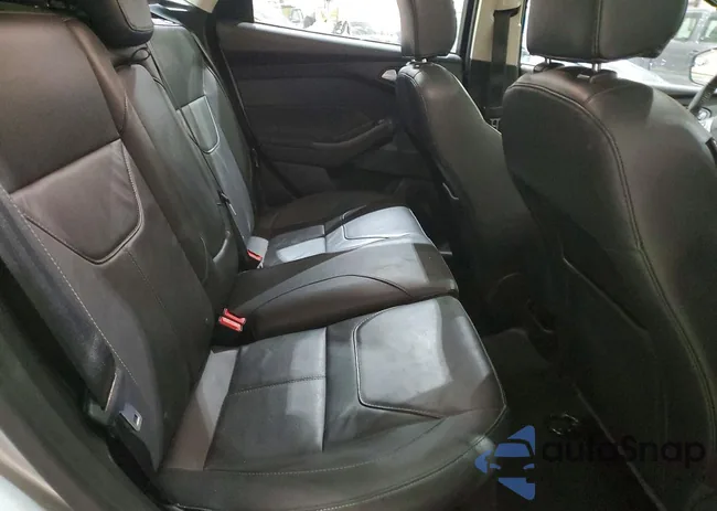 1FADP3N27JL232853: 73859455