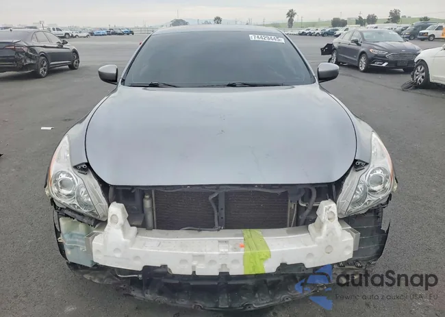 JN1CV6FE2AM351090: 74429445