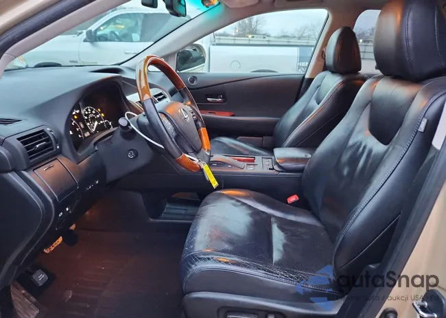 2T2BK1BA8AC009563: 73082335