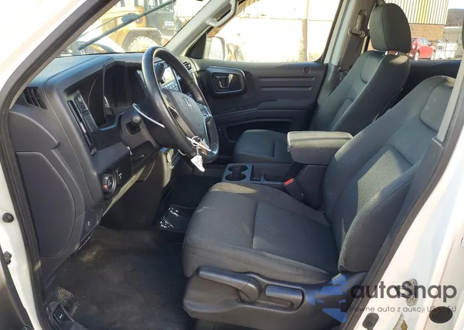 5FPYK1F75DB016751: 72841725