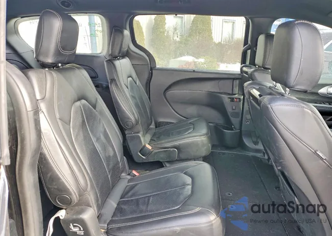 2C4RC1EG2JR168210: 74336395