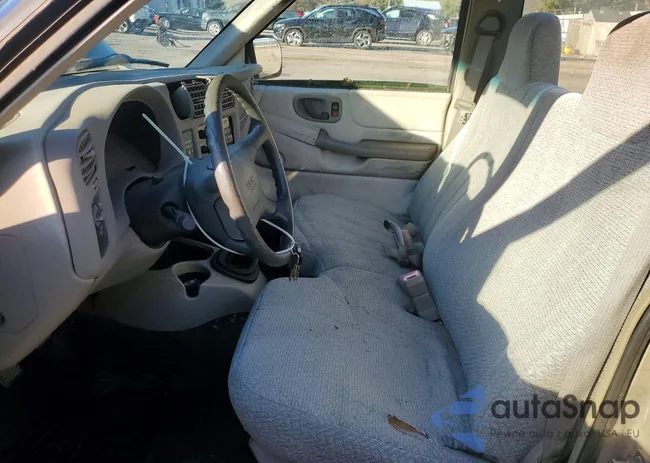 1GTCS1445WK523327: 97492975