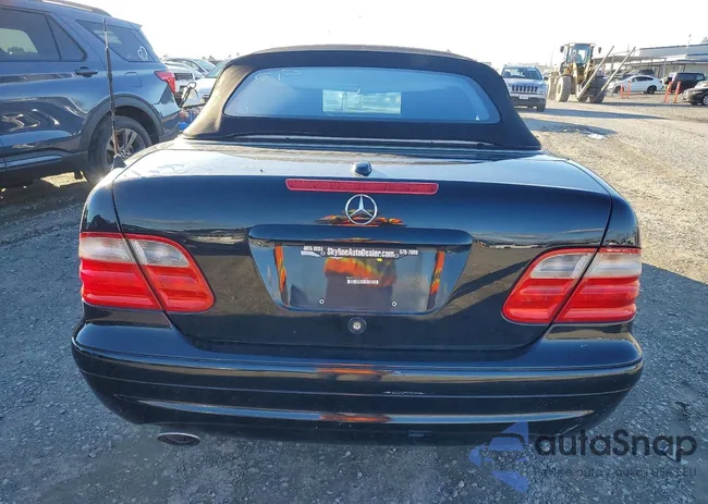 WDBLK70G42T112909: 99732305