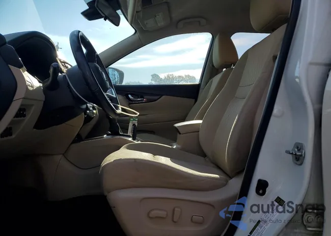 JN8AT2MV2KW400823: 73698135