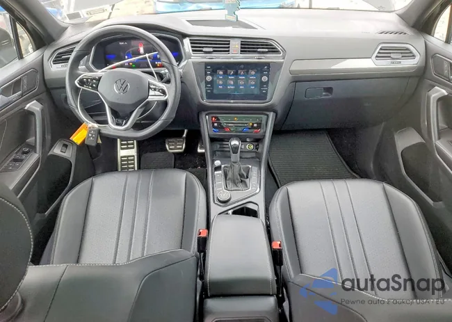 3VV8B7AX8RM068561: 99208755