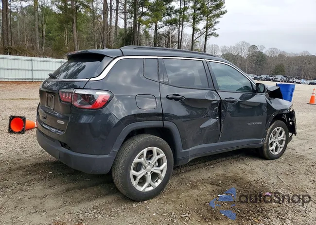 3C4NJDBN4RT101335: 98919965