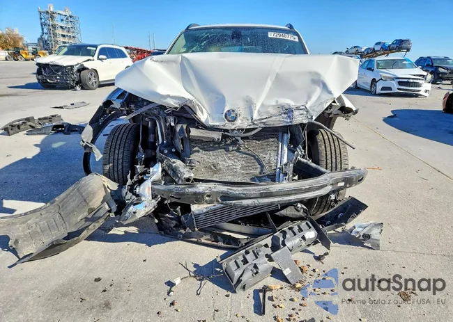 WBAVM1C57FVW57331: 72940775