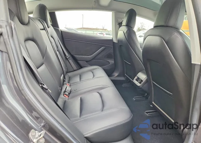 5YJ3E1EA7JF024045: 98589855