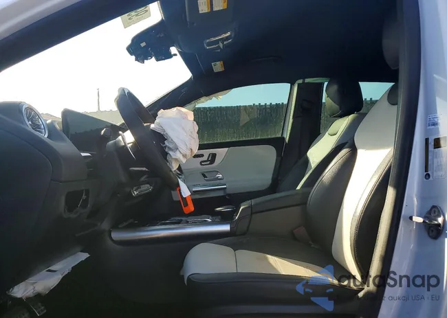 W1N4N5DB5PJ461753: 99722405