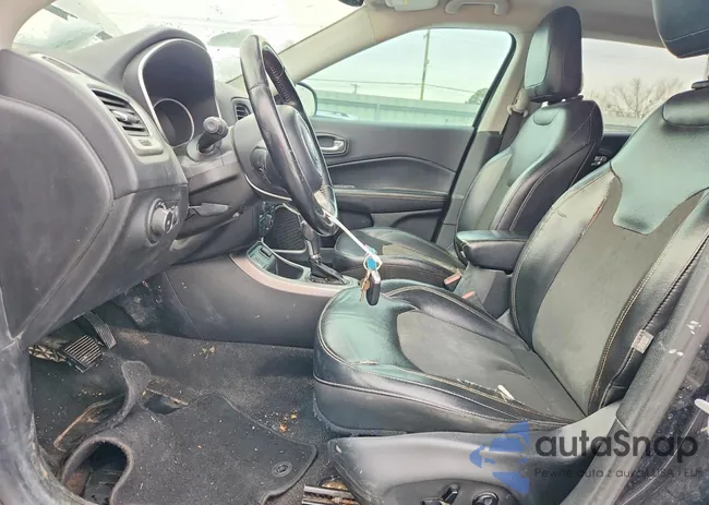 3C4NJCBB2JT240853: 74796375