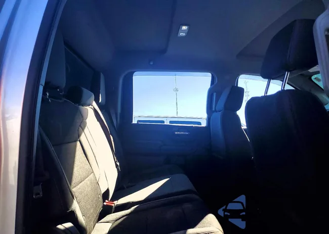 1GC4YNEY3LF109043: 99210655