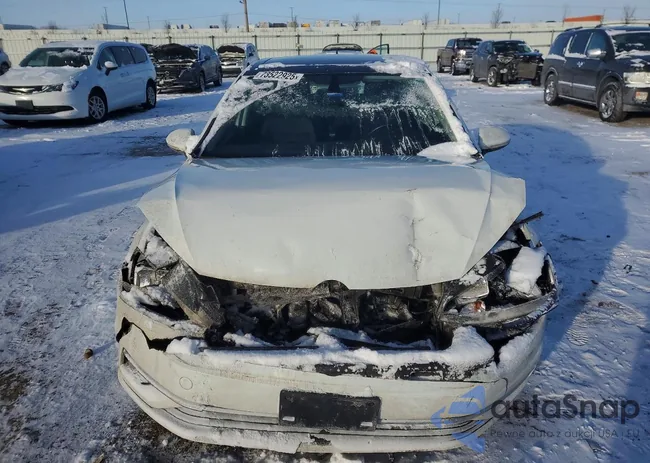 3VWG17AU0JM263963: 73522925