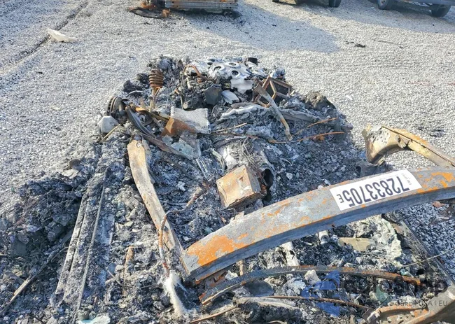 WDDJK7DA8DF015736: 72833705