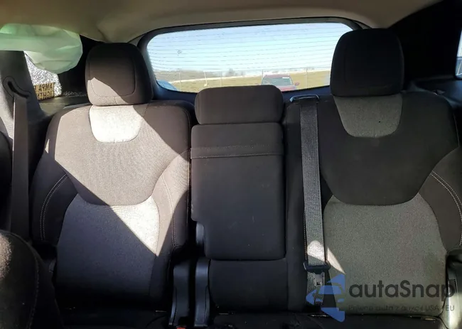 1C4PJLAB5HW558822: 74330305