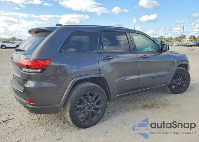 1C4RJEAG0JC428213: 72489725