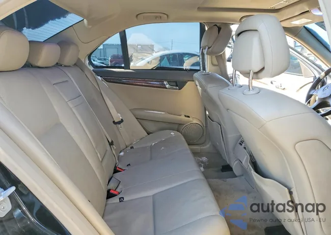 WDDGF8BB4AR123863: 73732055