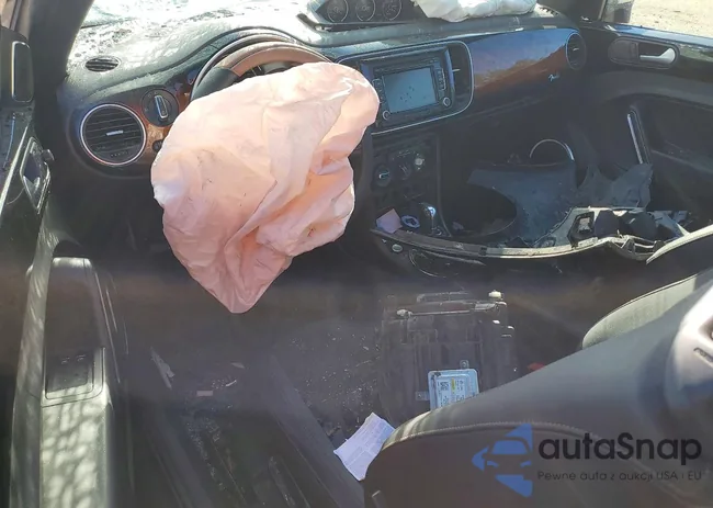 3VWVS7AT8DM688668: 99040875