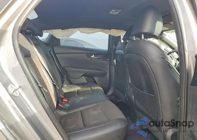 3KPF54AD9PE522986: 73933045