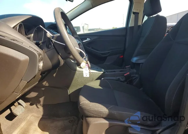 1FADP3F28GL286685: 72863165