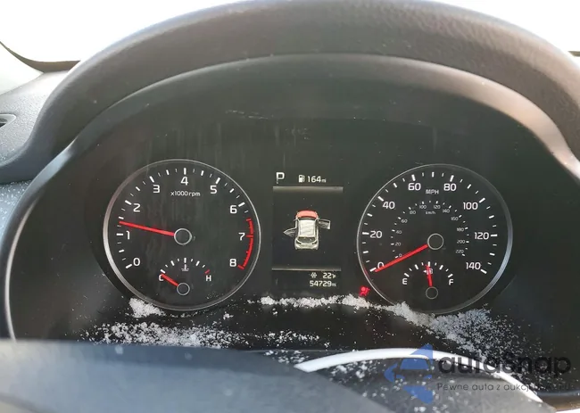 3KPA25AD2PE511871: 74842405