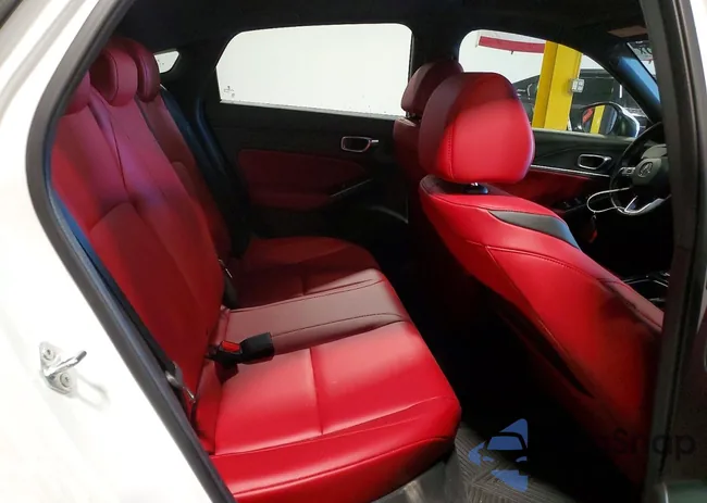 19UDE4H39RA015680: 74664165