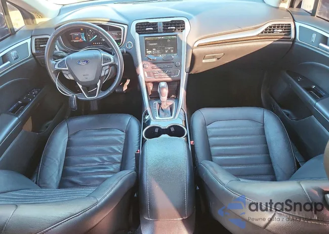 3FA6P0LU5GR145555: 99423325