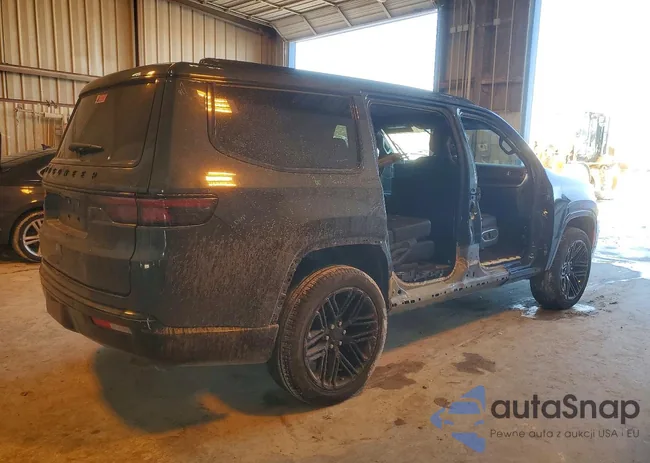 1C4SJVBP4RS193011: 73930485