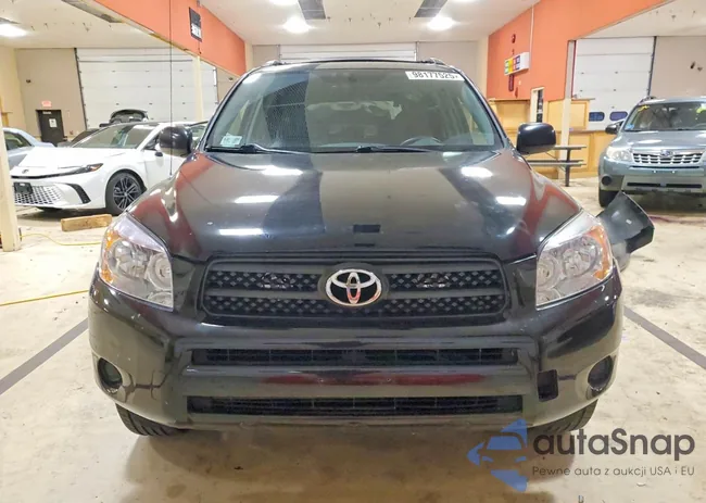 JTMBD33V766011136: 98177525