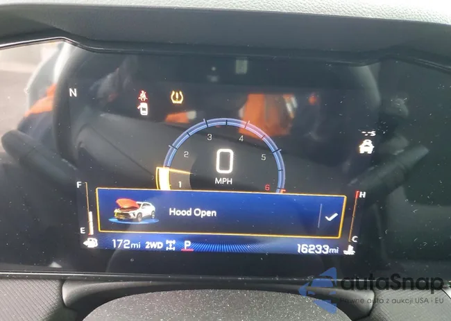 KL79MNSL6SB093353: 74296385